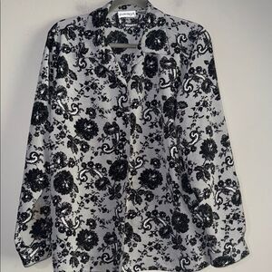 Claudia Richard Black and White Floral Blouse